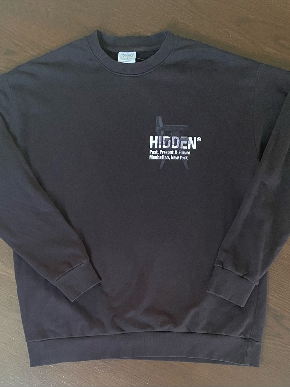 Hidden NY Past Present Future Crewneck Sweatshirt Men M Black Cotton Streetwear